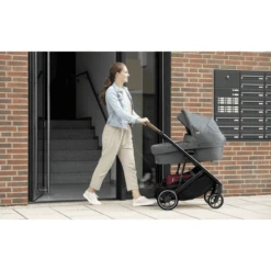 Britax Römer Navicella Strider M Navy Ink -Vendite Passeggino britax roemer navicella strider m navy ink a331281 2